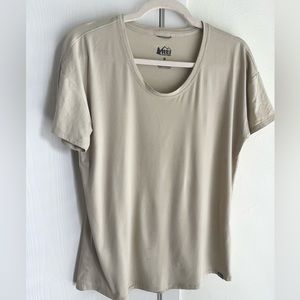 REI Co-op Women’s Sahara T-Shirt - Sand/Tan, M